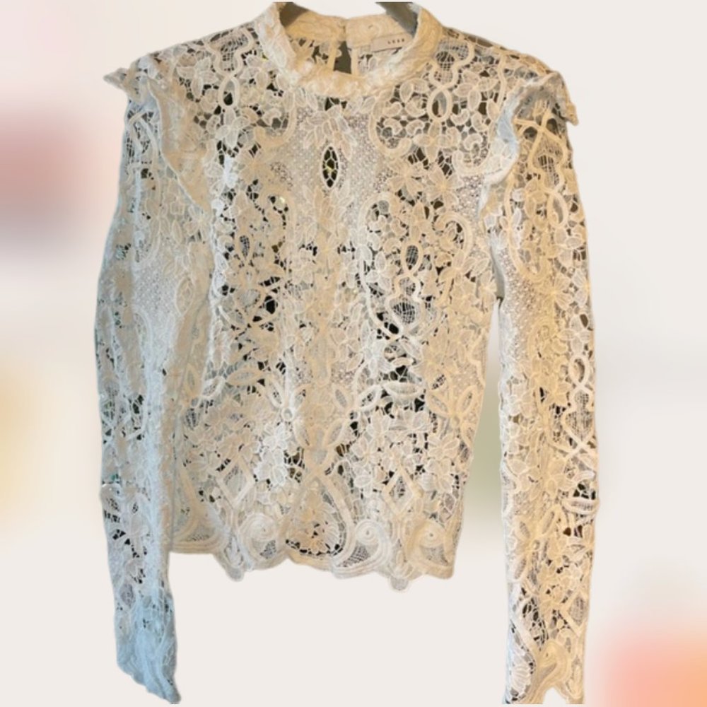 LUSH | White Lace top (Size M)